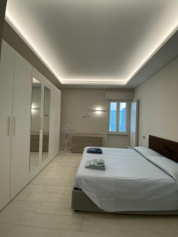 Casa Dante: Oneglia Centro-Marina-Spiagge Daire Imperia Dış mekan fotoğraf