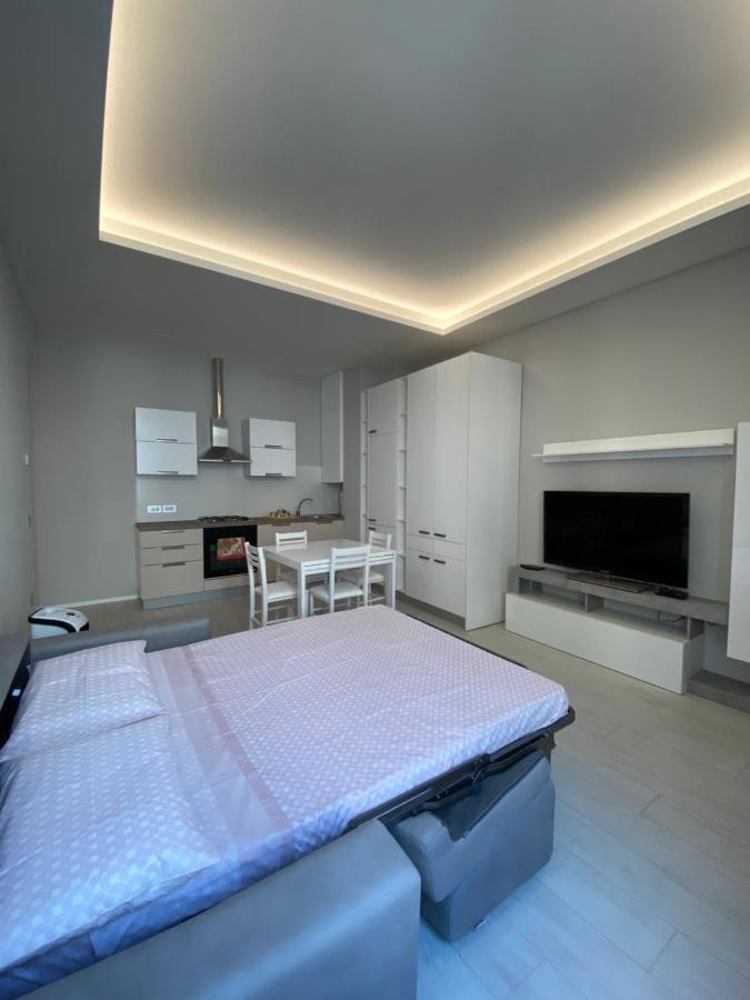 Casa Dante: Oneglia Centro-Marina-Spiagge Daire Imperia Dış mekan fotoğraf
