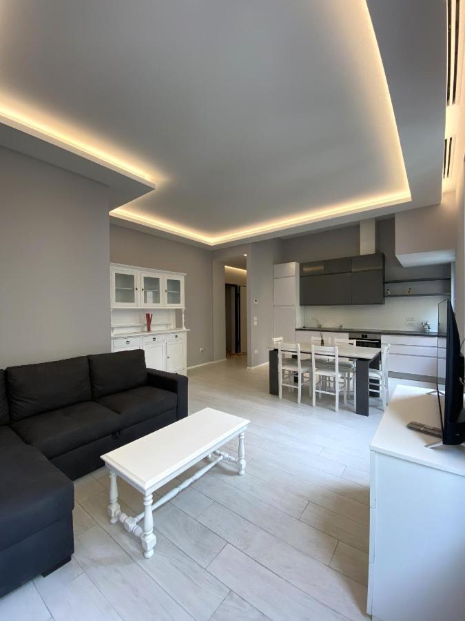 Casa Dante: Oneglia Centro-Marina-Spiagge Daire Imperia Dış mekan fotoğraf