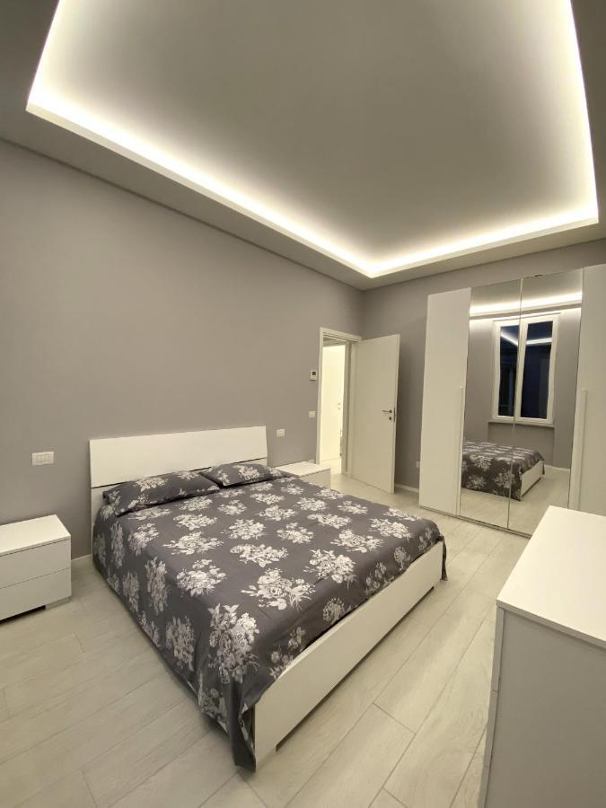 Casa Dante: Oneglia Centro-Marina-Spiagge Daire Imperia Dış mekan fotoğraf